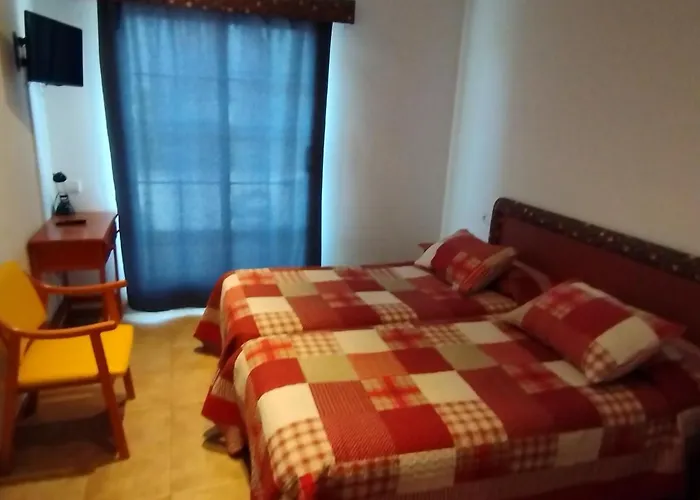 Hotel Restaurant Paca 2*